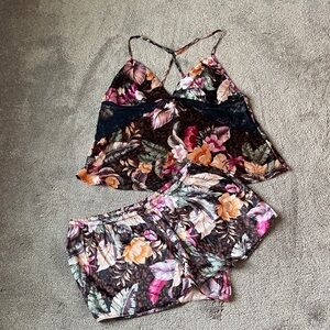 Linea Donatella Satin Floral Cami Shorts Pajama Lounge Sleep Set SIZE L